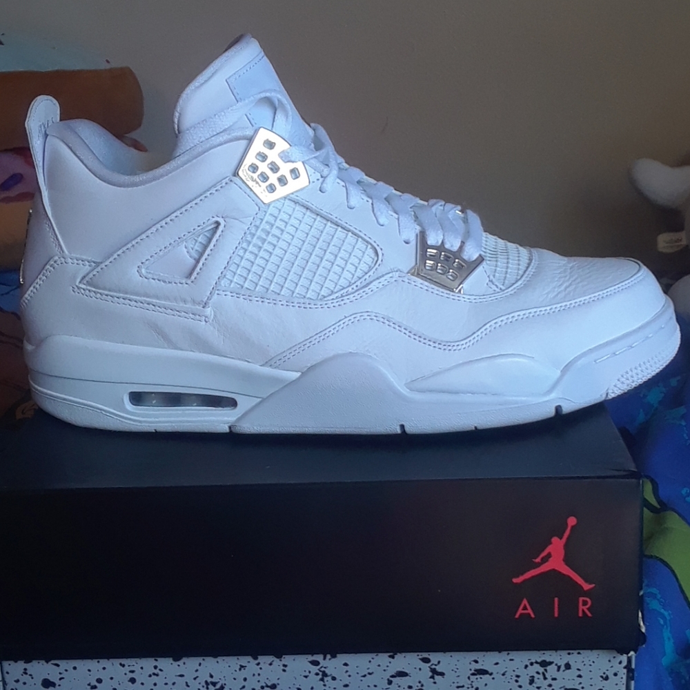 Jordan Retro 4 Pure Money